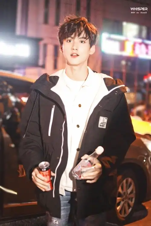 周柯宇在radio里好帅啊00庆怜跑过来那一段真的好戳