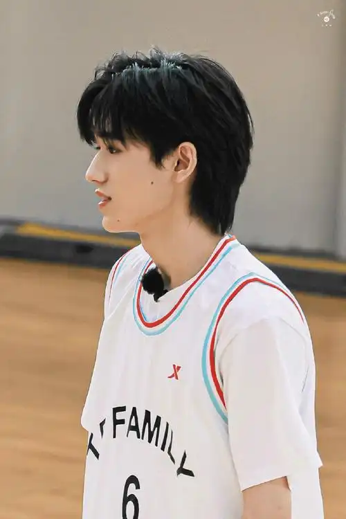 90高中没遇到心动篮球队长现在遇到了@时代少年团-宋亚轩宋亚轩超话