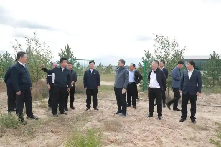 市政府党组成员,副市长提名人选徐守冀与我县领导张