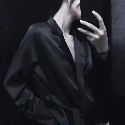 玩网黑白部位御姐头像 堆糖抖音最火黑白女生头像