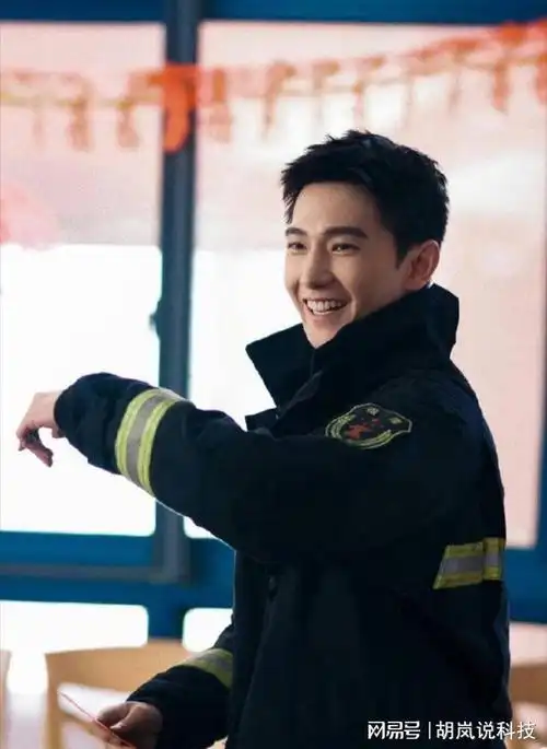 杨洋与经纪人贾士凯分道扬镳微博简介变更引猜测