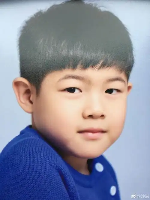 沙溢果真是安吉黑!安吉幼儿园毕业照被他拍的头大且肥