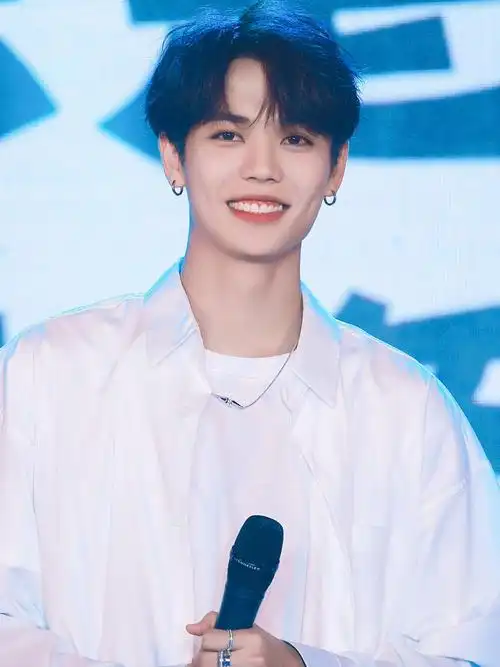 制霸林彦俊  #白衬衫的小橘  帅