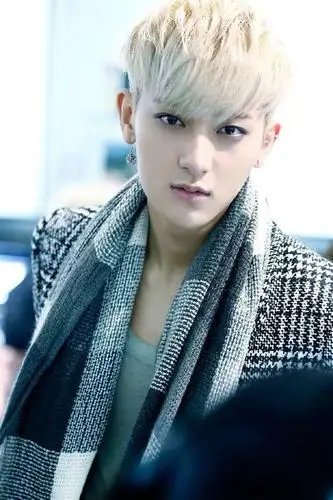 韩国帅哥黄子韬