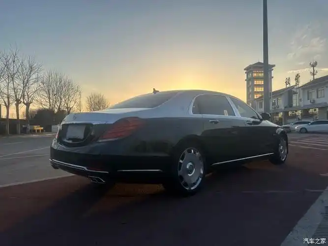 17年迈巴赫s400l全车车衣全车仅两个做漆实表11万