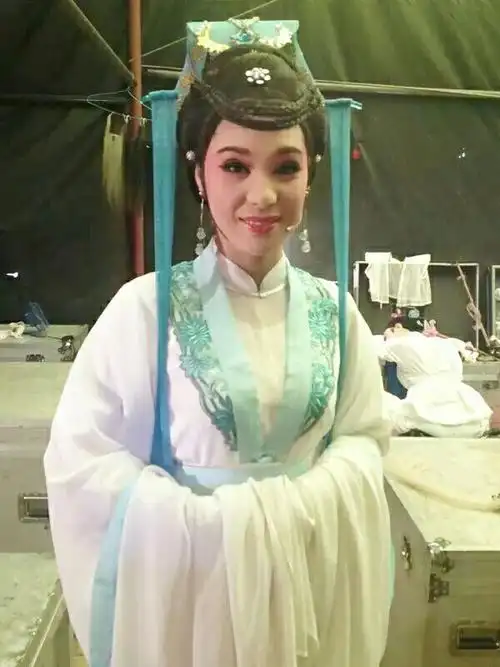 温岭三团_小旦石莲莲舞台剧照