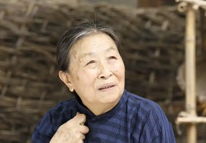 83岁的丑娘去世是真的吗 张少华现在还人世吗?揭露她近况怎样