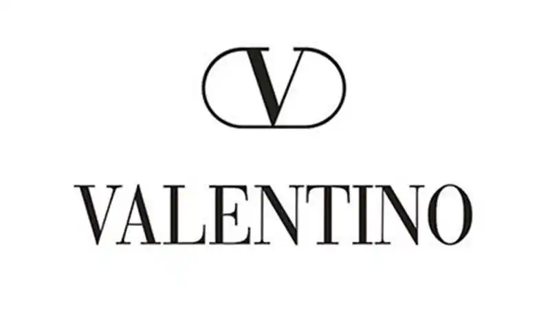 说起华伦天奴 (valentino),人们自然会感受到这个名字所具有的罗马