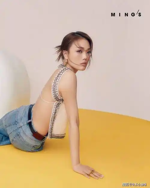 无论是舞台上的霸气女王,还是生活中的温婉佳人,容祖儿总能以其独到的