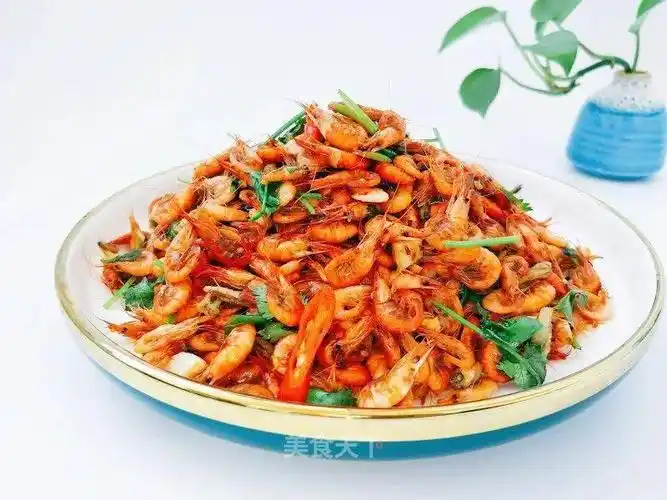 河虾学会这样炒,鲜香味美!3分钟就上桌,老人小孩都爱吃