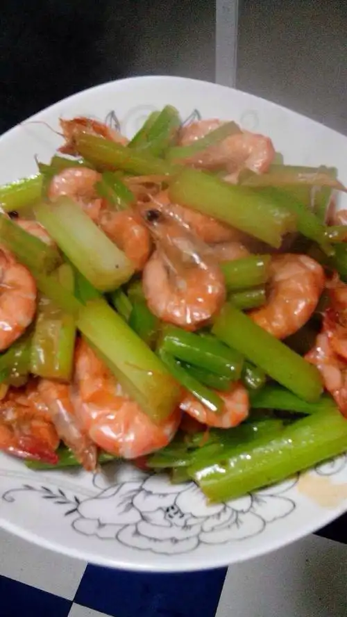 西芹炒虾