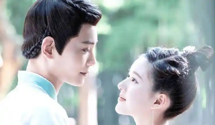 原班人马出演引热议,迫不及待想看了_丁禹兮_赵露思_演技