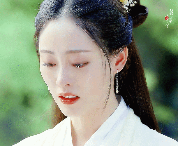 祝绪丹 | 流萤 cr:囍喜曦兮