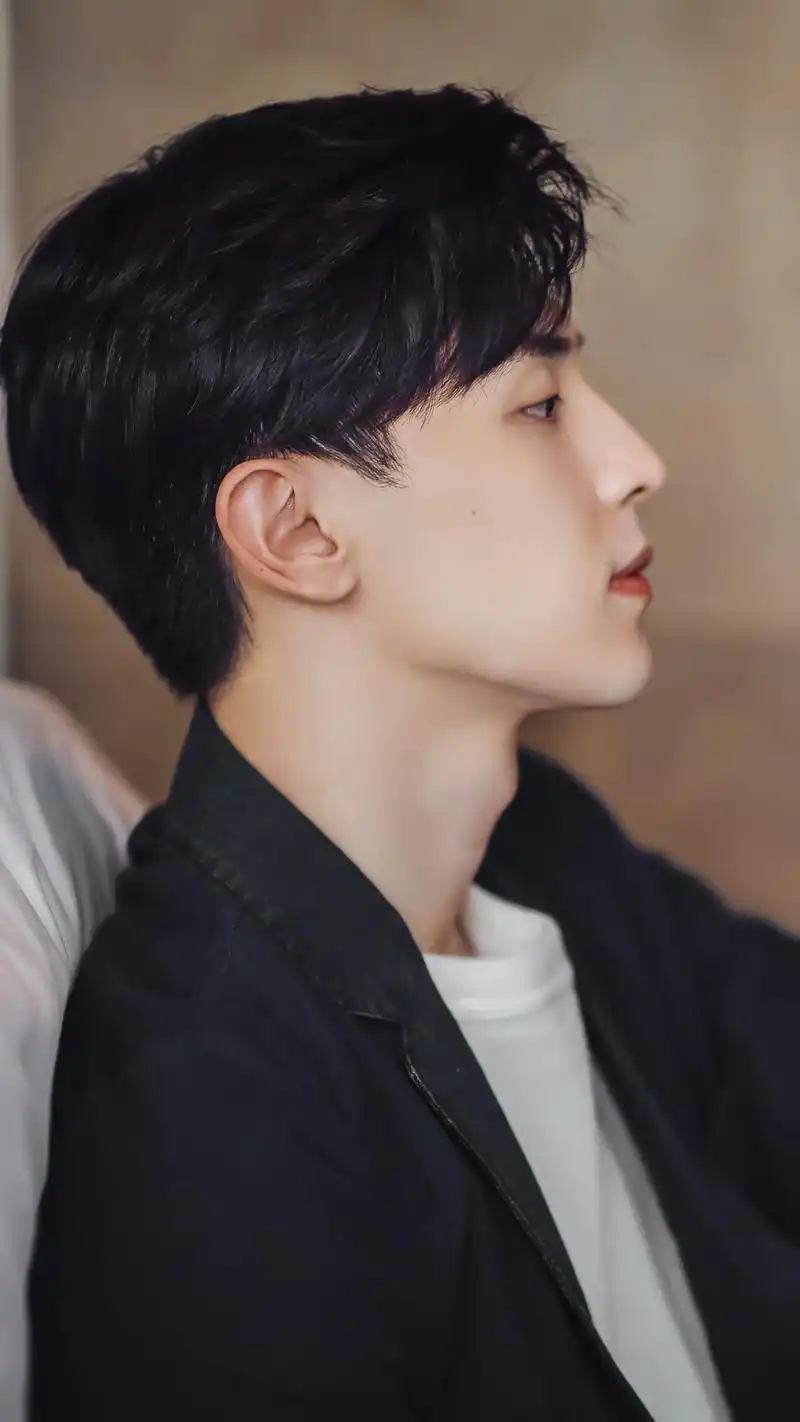 邓伦|写真里的优雅男士