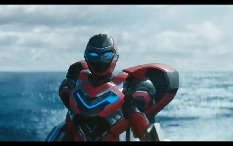 看黑豹2的时候一直觉得钢铁之心的战甲有点似曾相识.