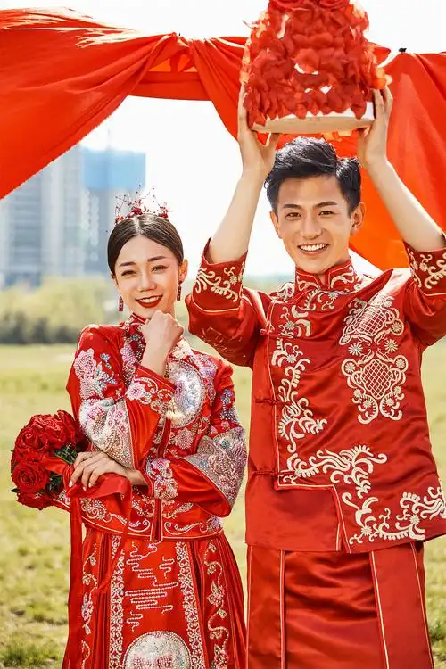 你们喜欢的中式婚纱照来喽!-泰安时尚芭莎婚纱摄影-114结婚网