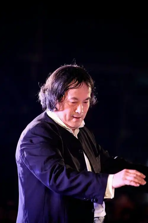 世界著名指挥家汤沐海先生回家乡指挥福建交响乐团的精彩瞬间!