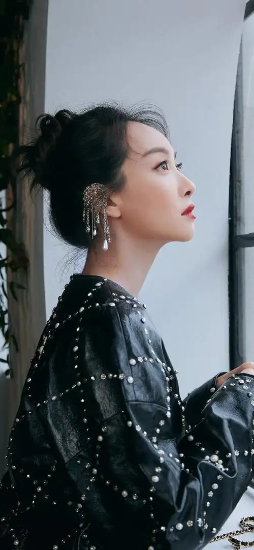 2021-06-03浏览:(687)标签:格式:jpg热门壁纸标签郭禹晗江亦祺曲面屏l