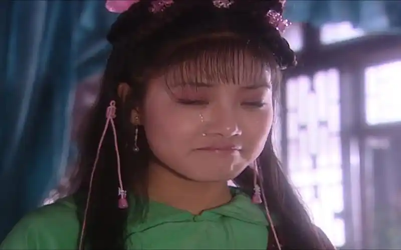 《侠客行》侍剑(20岁不到的小姨妈,容貌和演技均已在线)