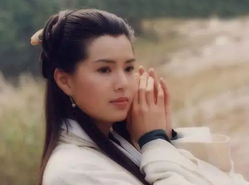 李若彤的真实年龄多少岁小龙女目前结婚了没有老公是谁被扒