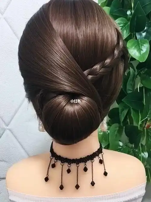 不一样的简单编发发型