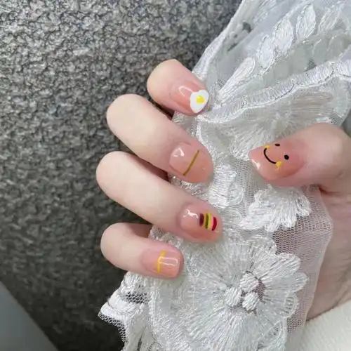 好果冻的颜色,感觉qq弹弹,太少女啦～#可爱美甲  #ins美甲  #手工穿戴