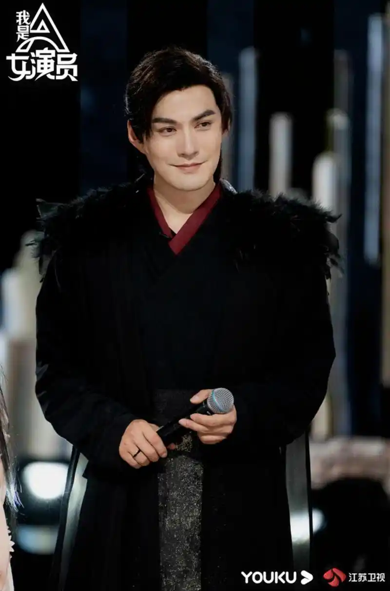 古装名场面又双叒叕增加了严屹宽版旭凤自带颜值buff获实力认证