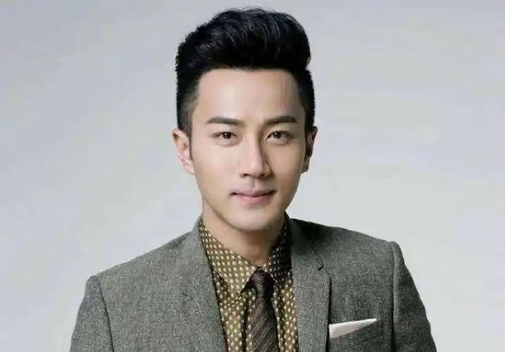 刘丹曝小糯米近况,刘恺威被夸好爸爸,网友:"你妈在跟人约会"_杨幂_消