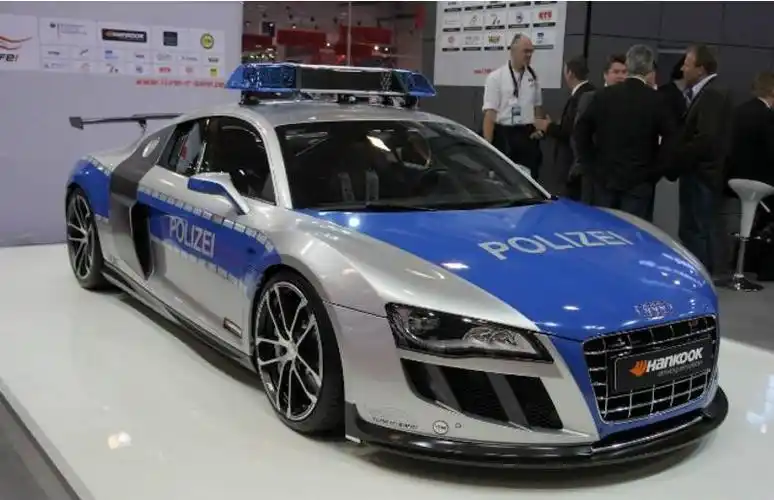 世界十大最贵的警车排行榜:奥迪r8 500000美元