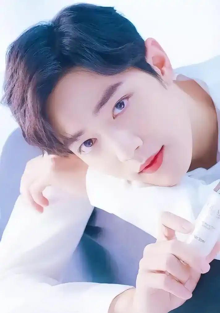 肖战 #向全世界安利肖战 #肖战壁纸 #治愈系笑容   白 - 抖音