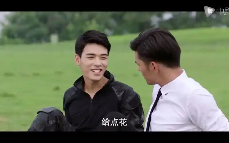 【盛势】1080p/夏耀x袁纵54cut·夏耀偷袁纵钱买零食,袁纵超市换零钱