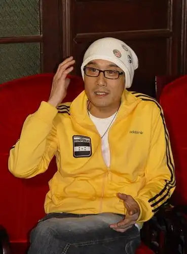 图文:梁家辉出席《长恨歌》发布会