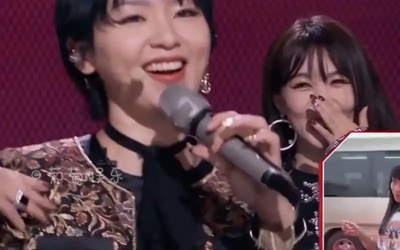 周笔畅模仿吉克隽逸太像了吧