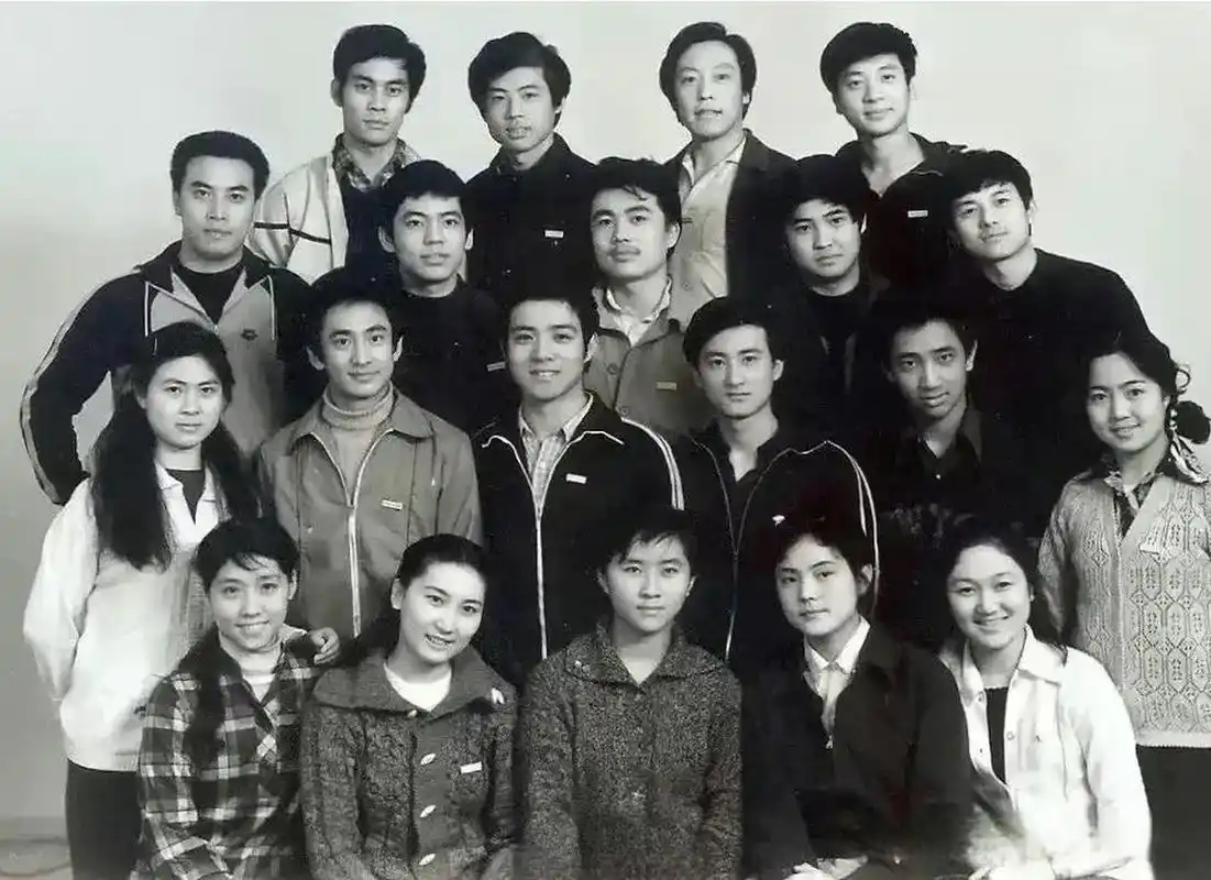 原来倪大红年轻时也挺帅啊!