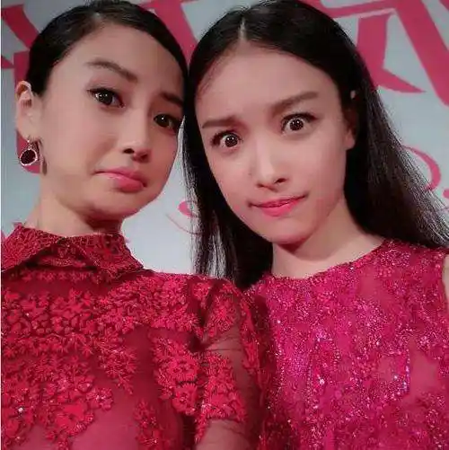 全都是旧图!当红一线女明星合照图集合,共32张,谁被谁艳压?_网易订阅