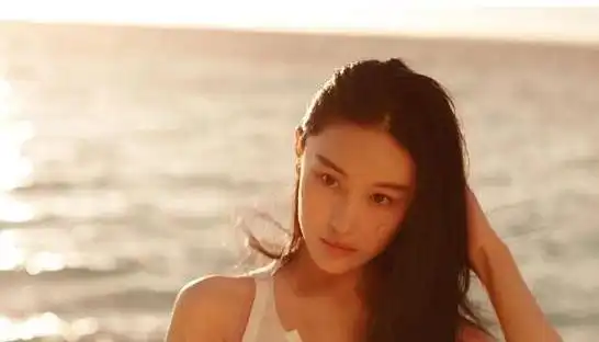 这一次在只能同甘不能共苦的李晨身上看到了娱乐圈的残酷