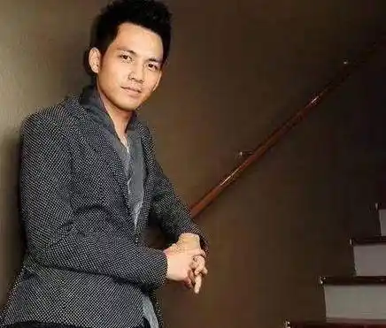 "小太阳"韩良豪宅,屋内电梯直达客厅,生活中也很自恋_钟汉良_空间