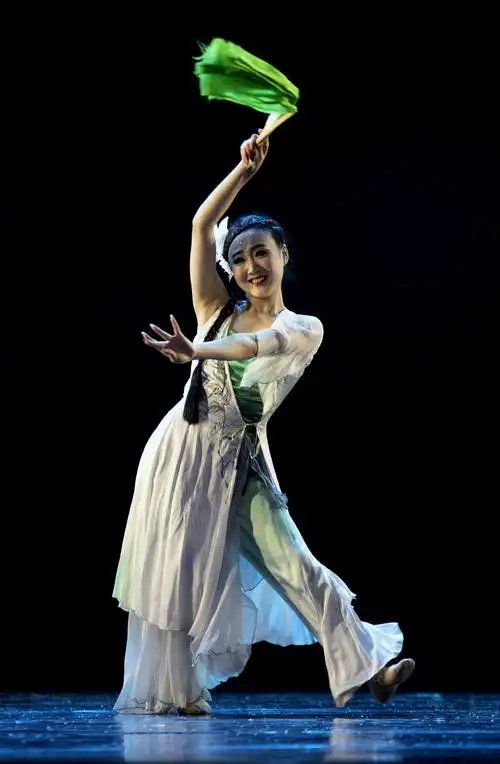 试拍舞台照:北京戏曲职业学院2017级中国舞班毕业汇演