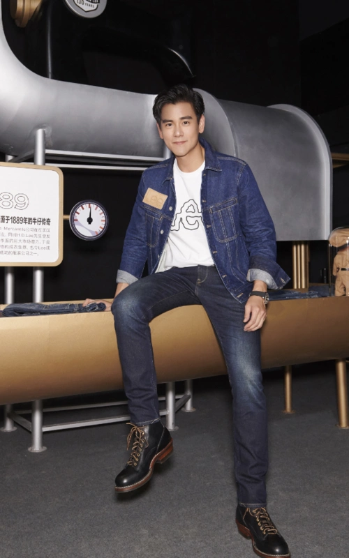 还说彭于晏是"国民男神"?走机场没了美颜滤镜,看完想脱粉