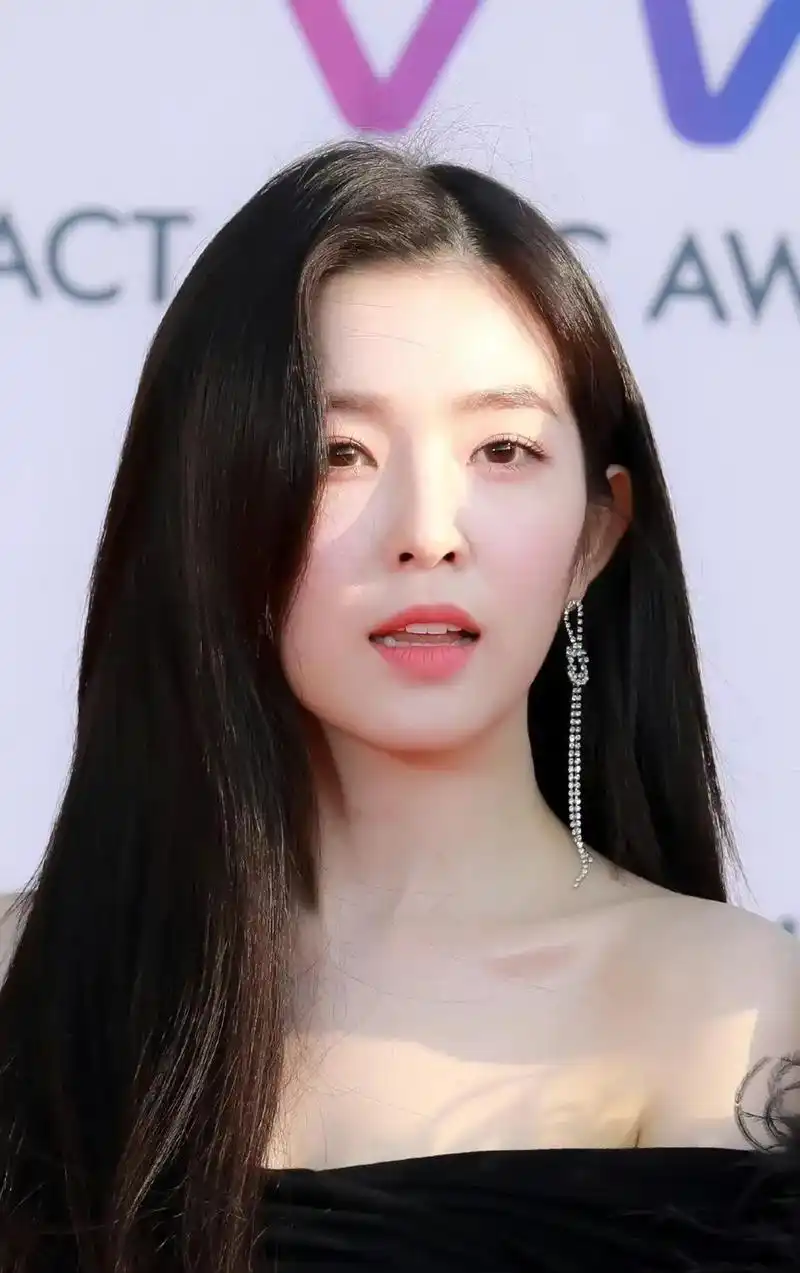 裴珠泫 #裴珠泫irene #irene    怼脸拍 - 抖音