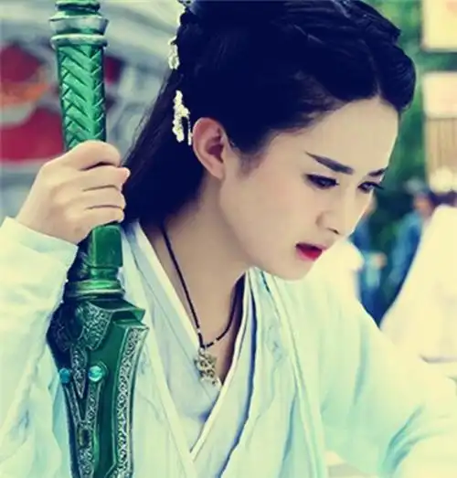 碧瑶《青云志》伤心花花千骨《花千骨》断念剑,流光琴赵丽颖:玉无心