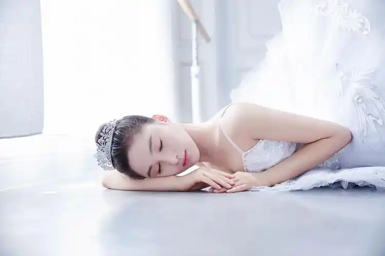 描写舞蹈优美的句子4字词