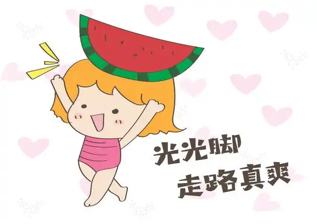 小宝贝夏季喜欢光脚丫,原来好处这么多,别再拿着凉说事了!