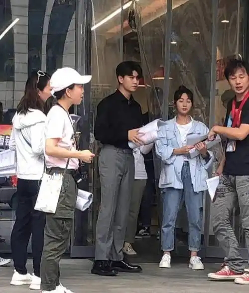 与君初相识男女主身高差引关注178cm的任嘉伦现实中长啥样