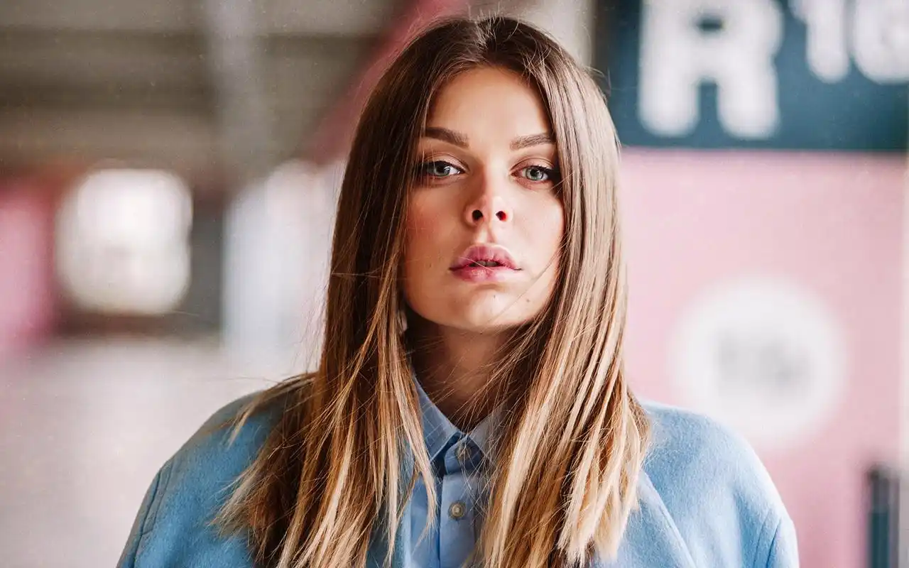 高冷西方美女图片桌面壁纸