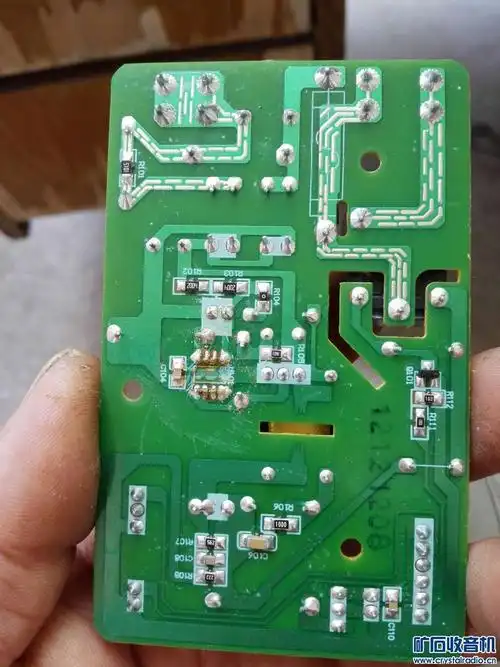 一款苏泊尔智能电饭煲的维修