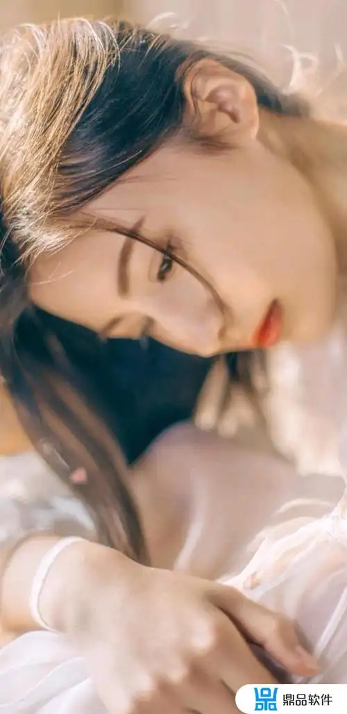 本期带来的美女手机壁纸风格多为唯美,清新风格,其中前面几张是抖音上