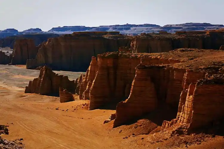 自然的力量 远古的魅力一一罗布泊无人区 《大海道印象》