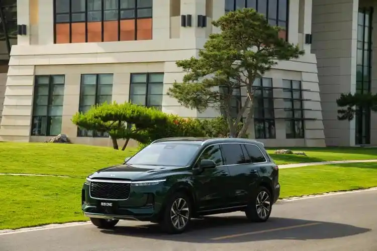 理想one拿下aeb测试第一名李想的执着劲让人肃然起敬