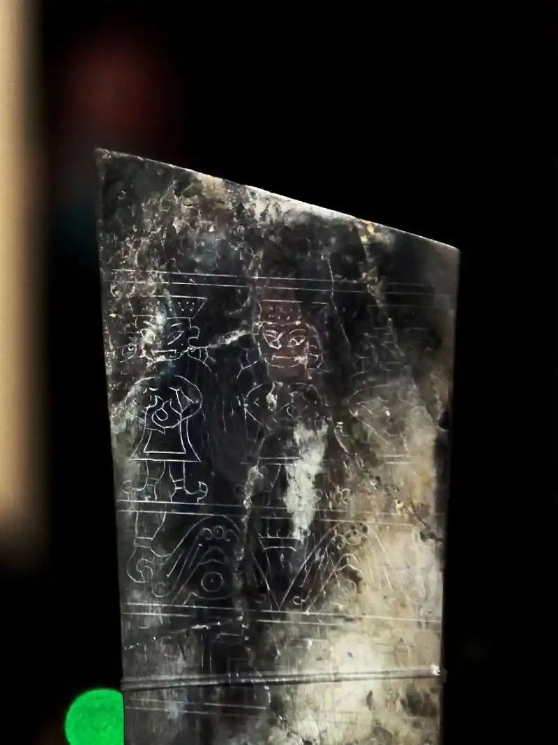 三星堆祭祀玉器 礼器类玉器,占三星堆出土玉器的大部分,主要用 - 抖音